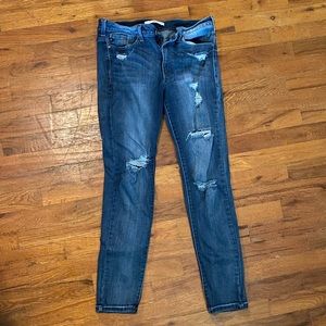 KanCan Distressed Jeans
